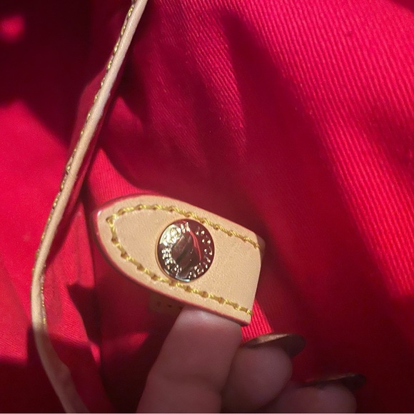 Dooney & Bourke Chevron print handbag - Picture 8 of 10